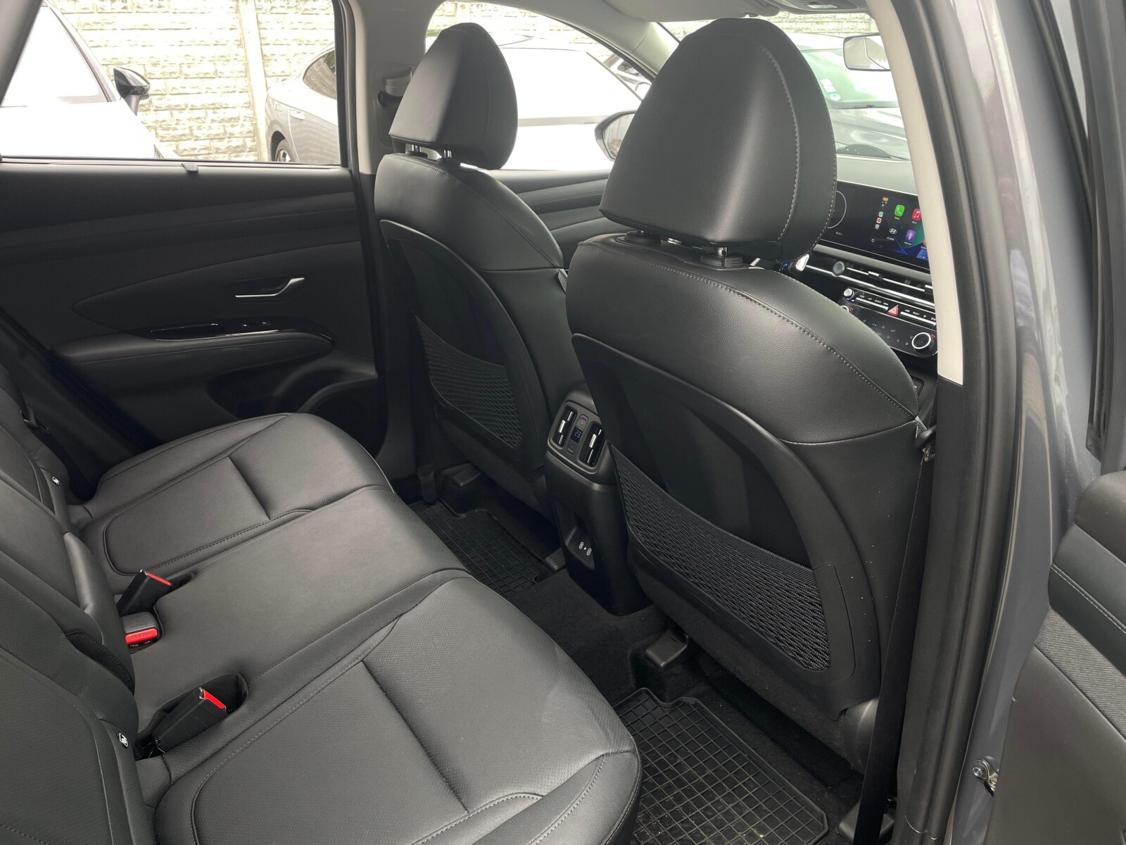 Hyundai Tucson - zdjęcie 16