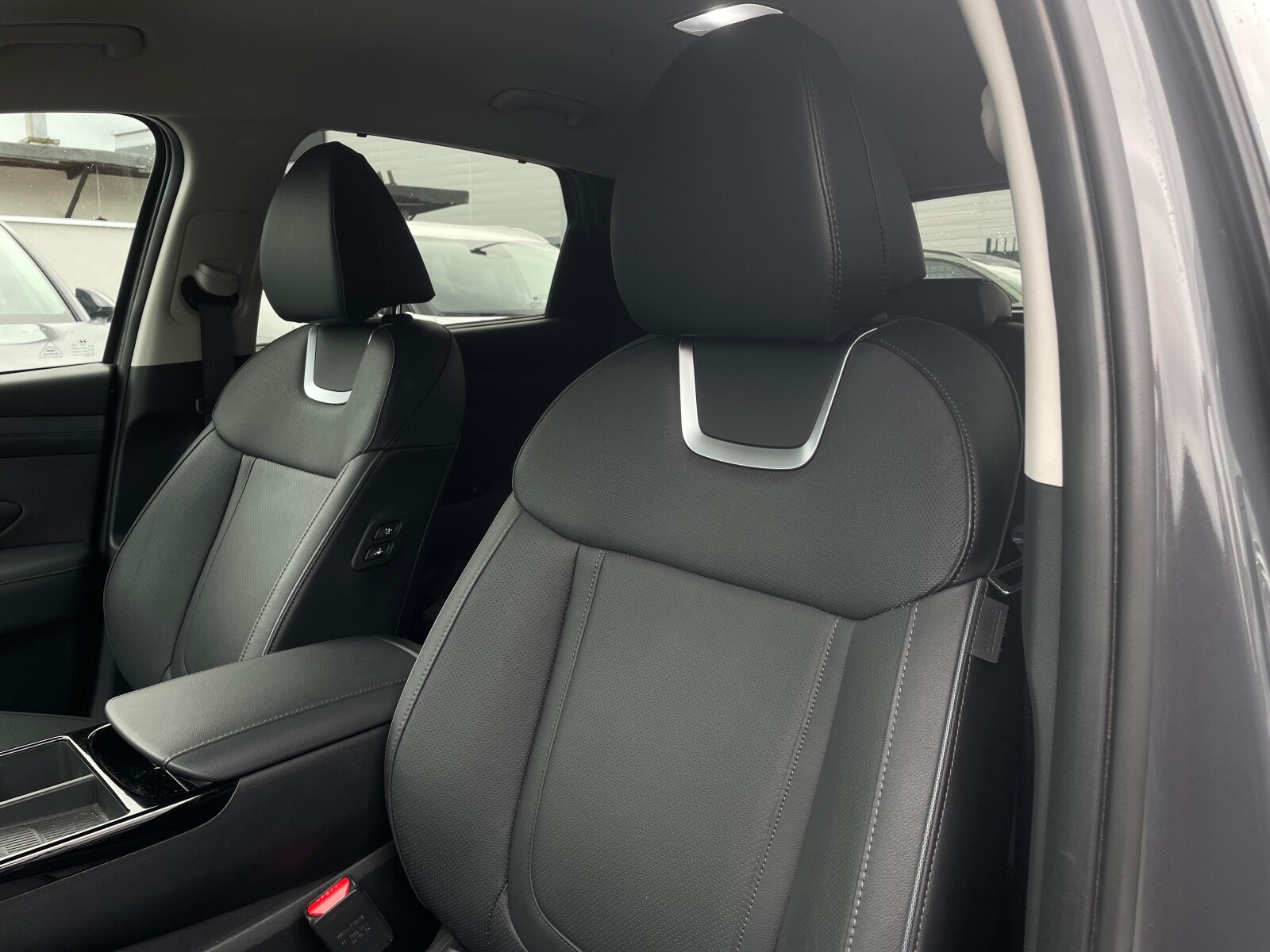 Hyundai Tucson - zdjęcie 10