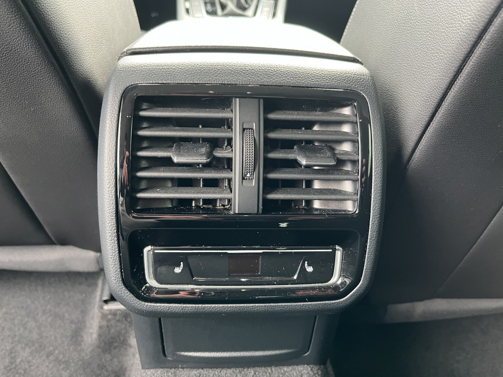 Volkswagen Arteon - zdjęcie 15