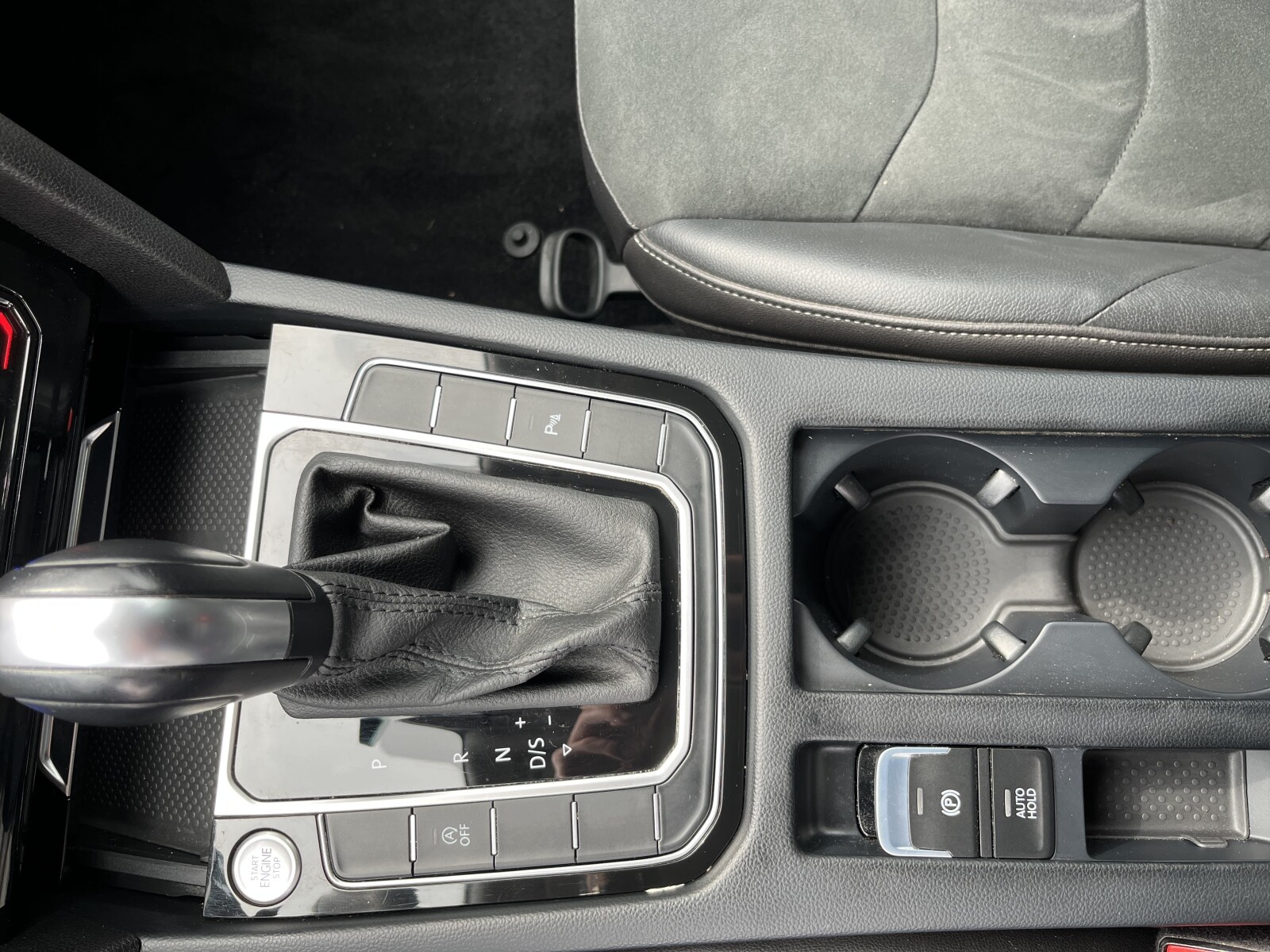 Volkswagen Arteon - zdjęcie 28