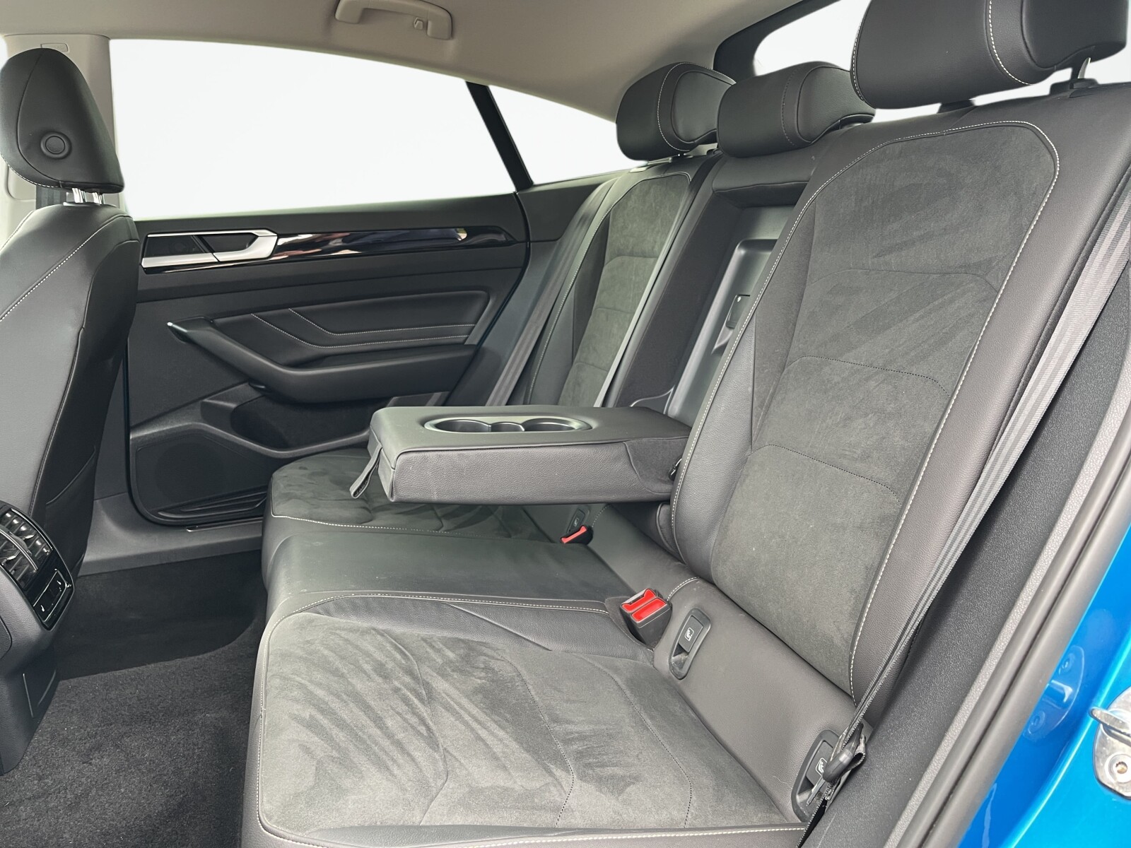 Volkswagen Arteon - zdjęcie 14