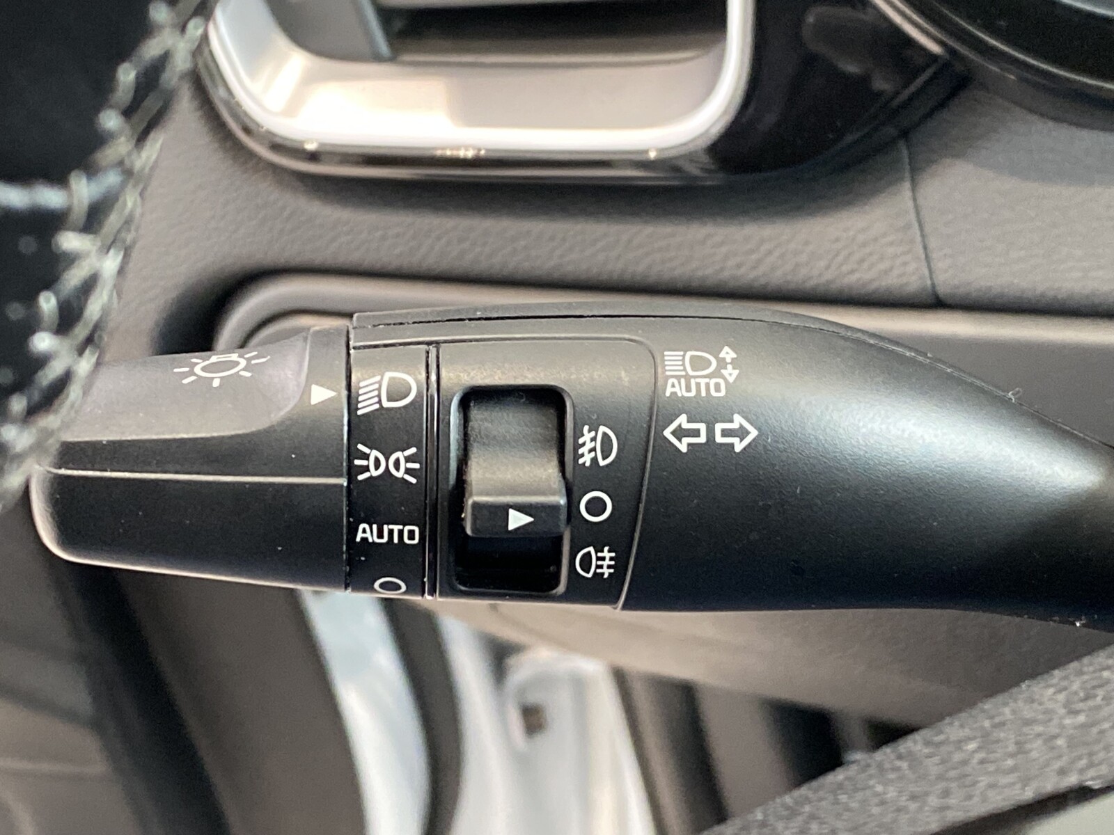 Kia Pro_cee'd - zdjęcie 18