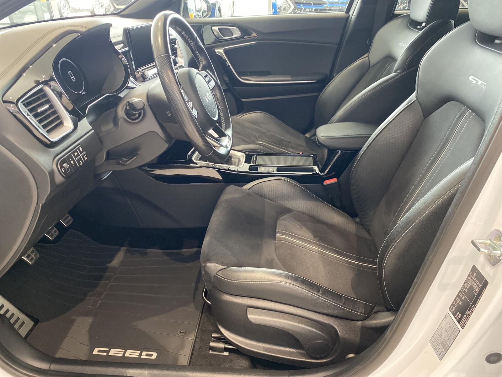 Kia Pro_cee'd - zdjęcie 10