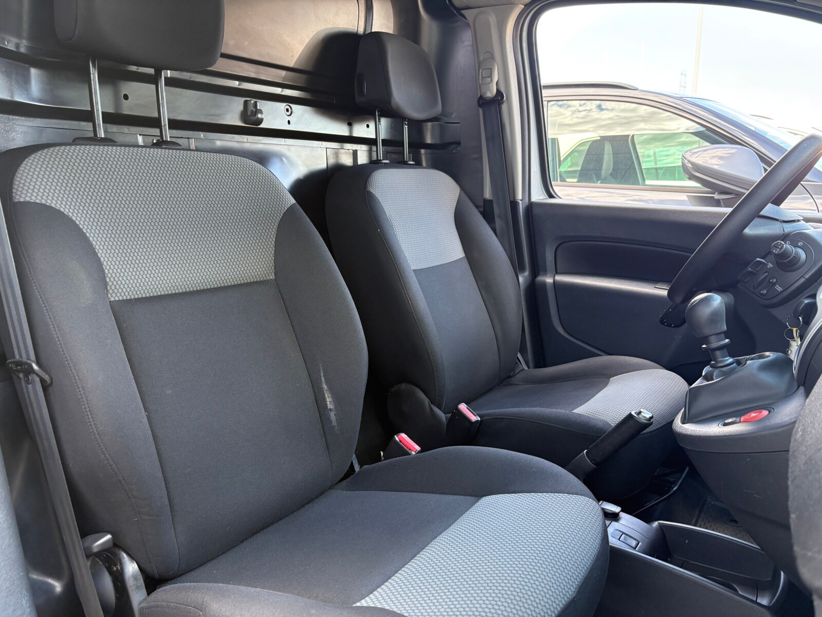 Renault Kangoo Van - zdjęcie 11