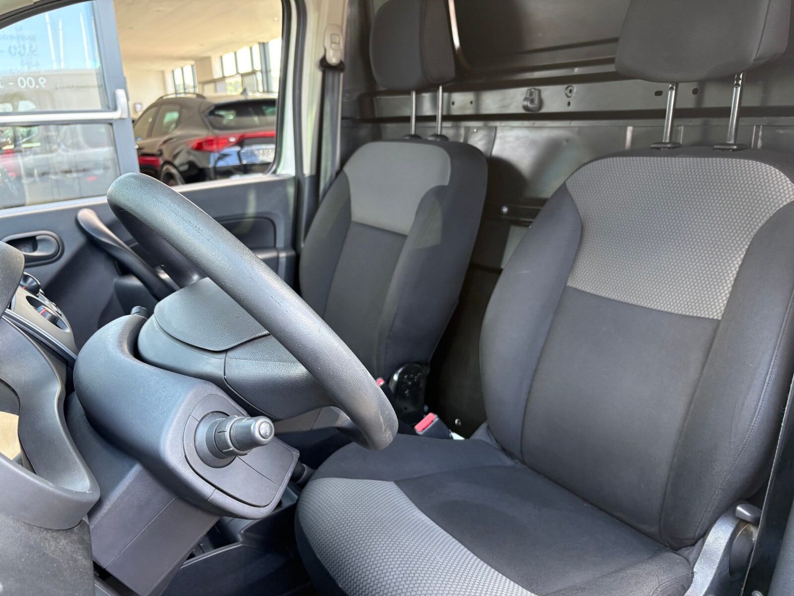 Renault Kangoo Van - zdjęcie 9