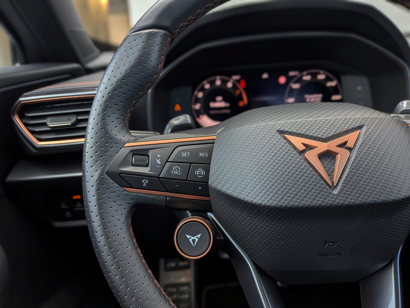 Cupra Formentor - zdjęcie 18