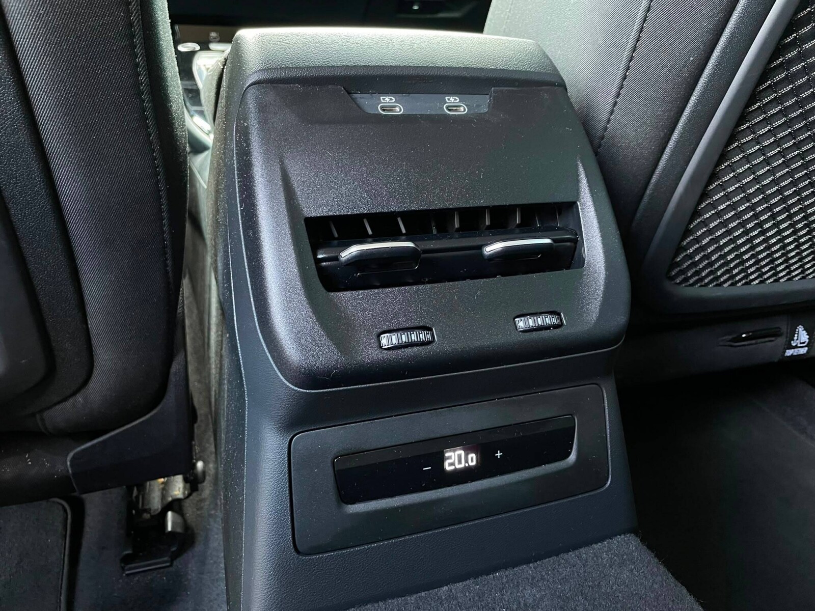 Audi A5 Limousine - zdjęcie 13