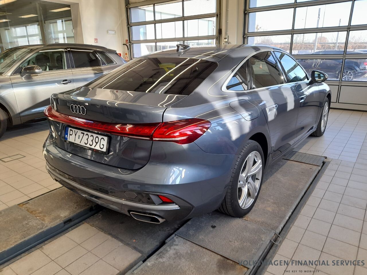 Audi A5 Limousine - zdjęcie 10