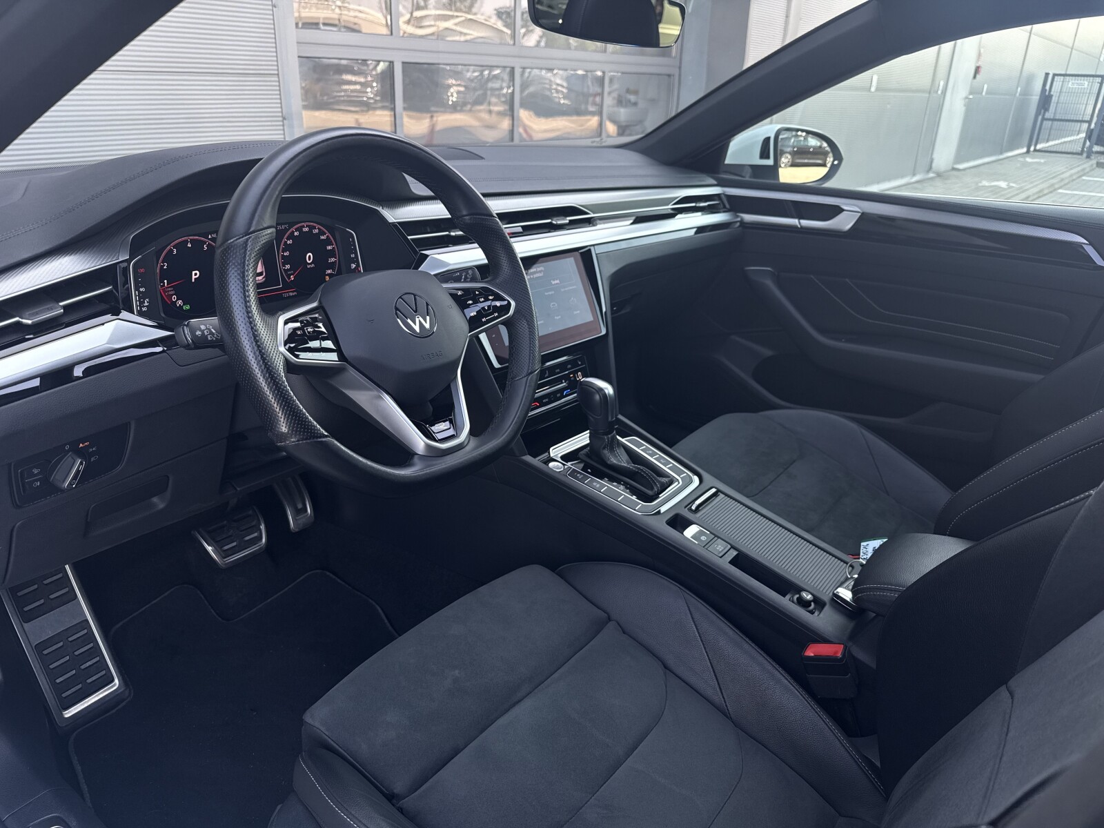 Volkswagen Arteon Shooting Brake - zdjęcie 12