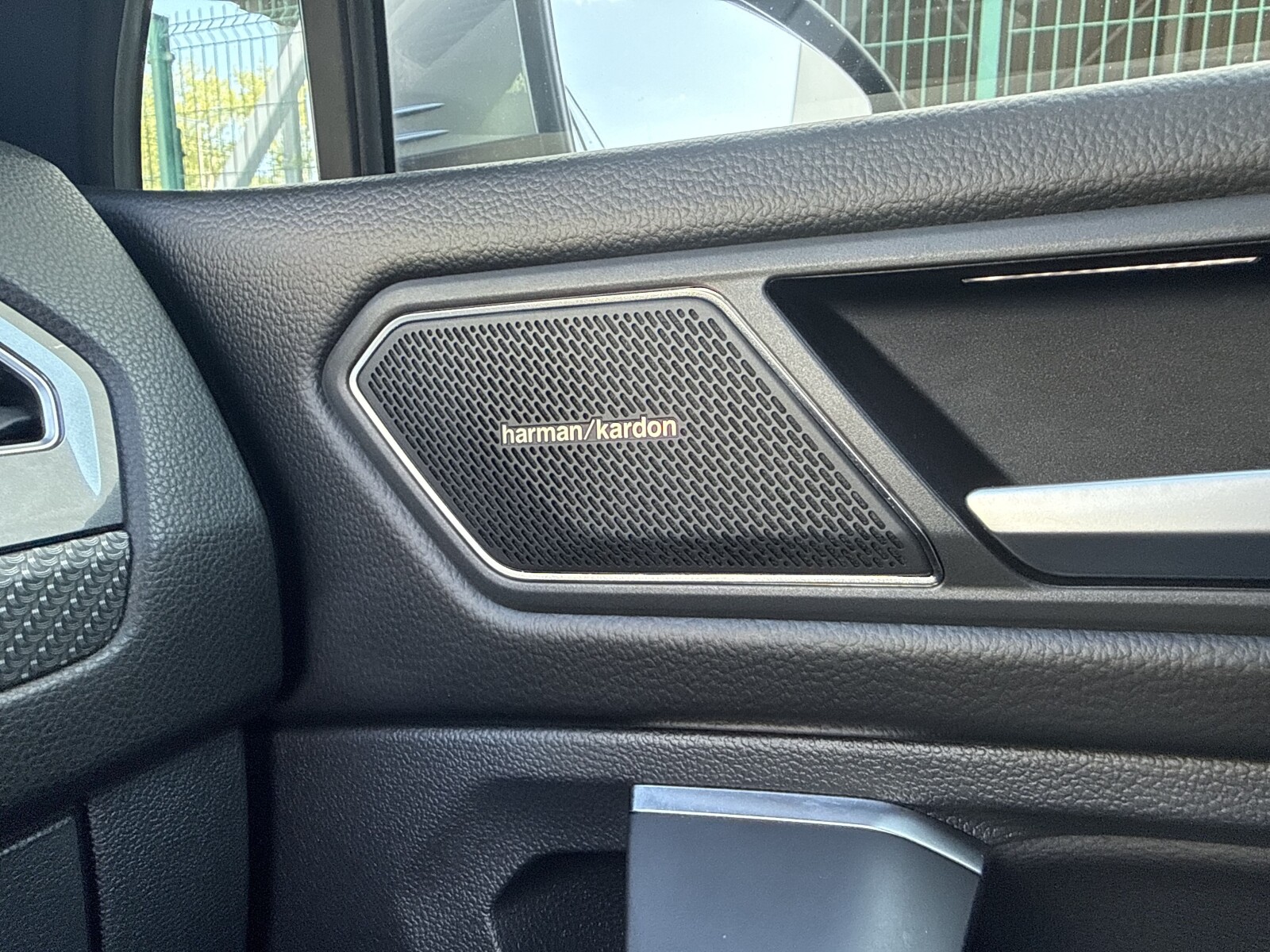 Volkswagen Tiguan Allspace - zdjęcie 11