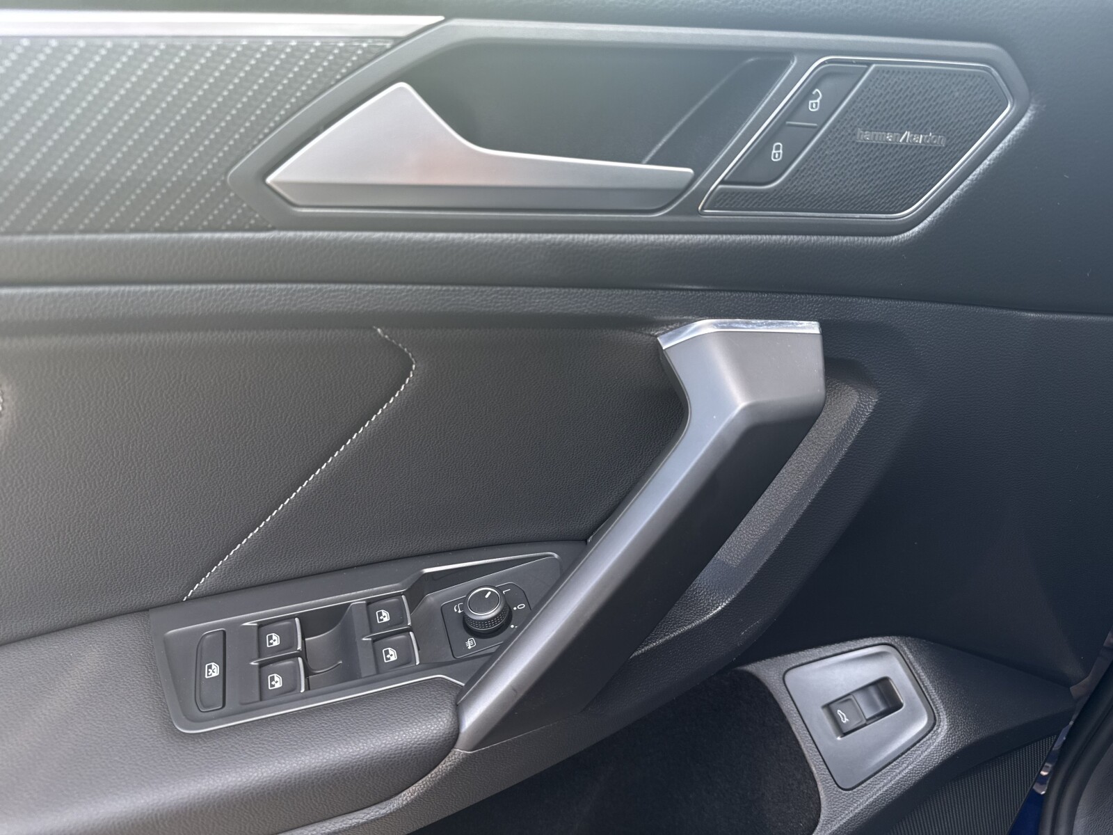 Volkswagen Tiguan Allspace - zdjęcie 9