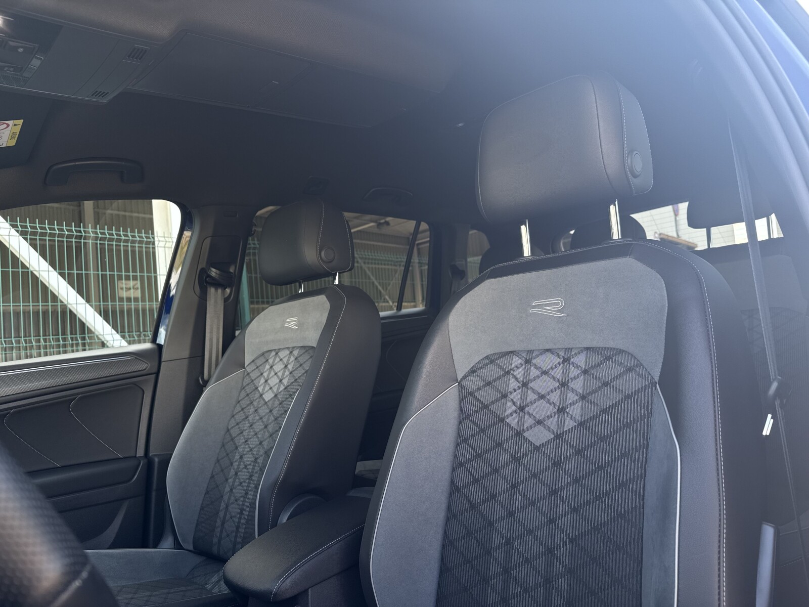 Volkswagen Tiguan Allspace - zdjęcie 13