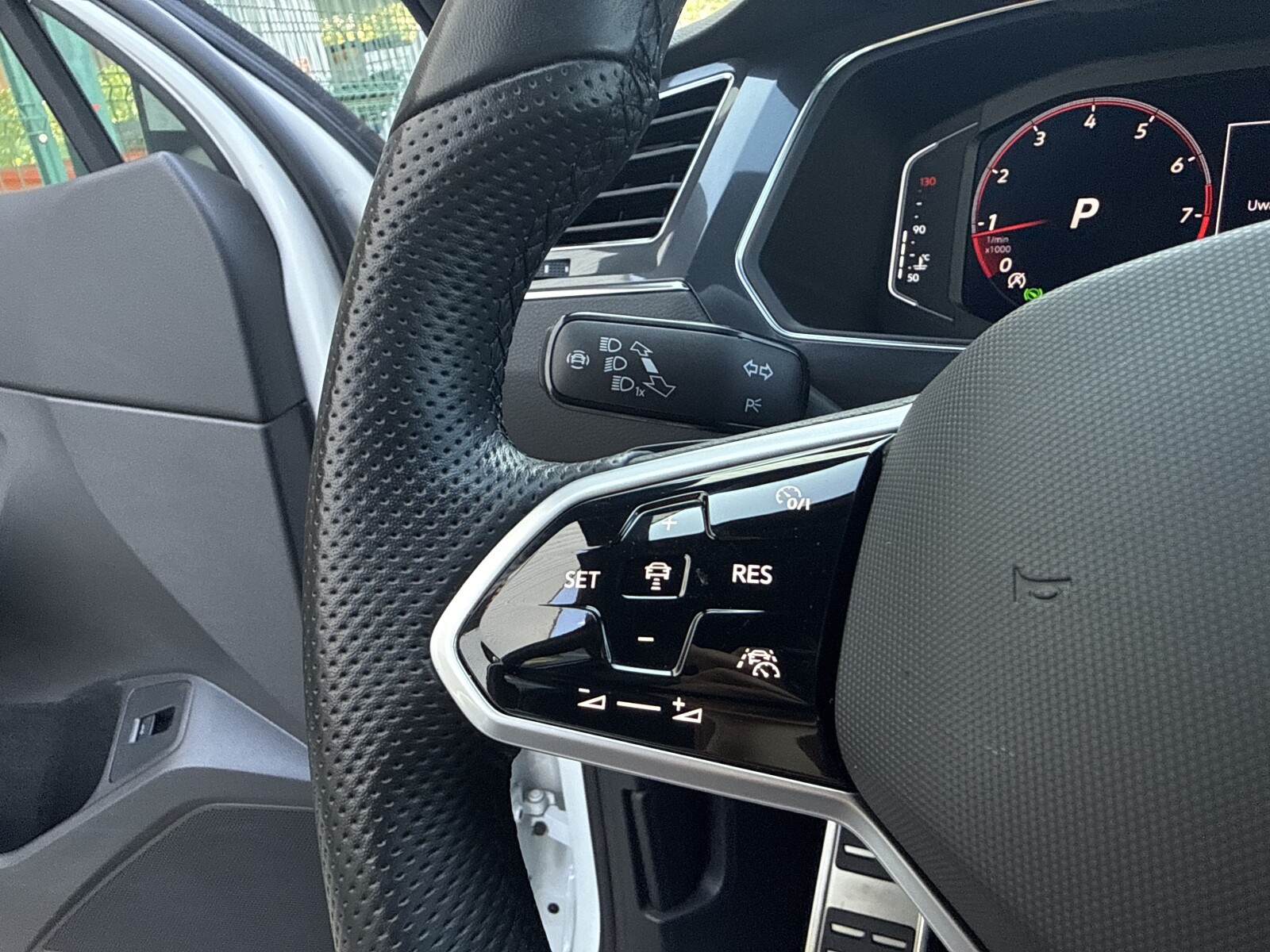 Volkswagen Tiguan Allspace - zdjęcie 17