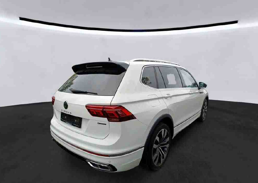 Volkswagen Tiguan Allspace - zdjęcie 4