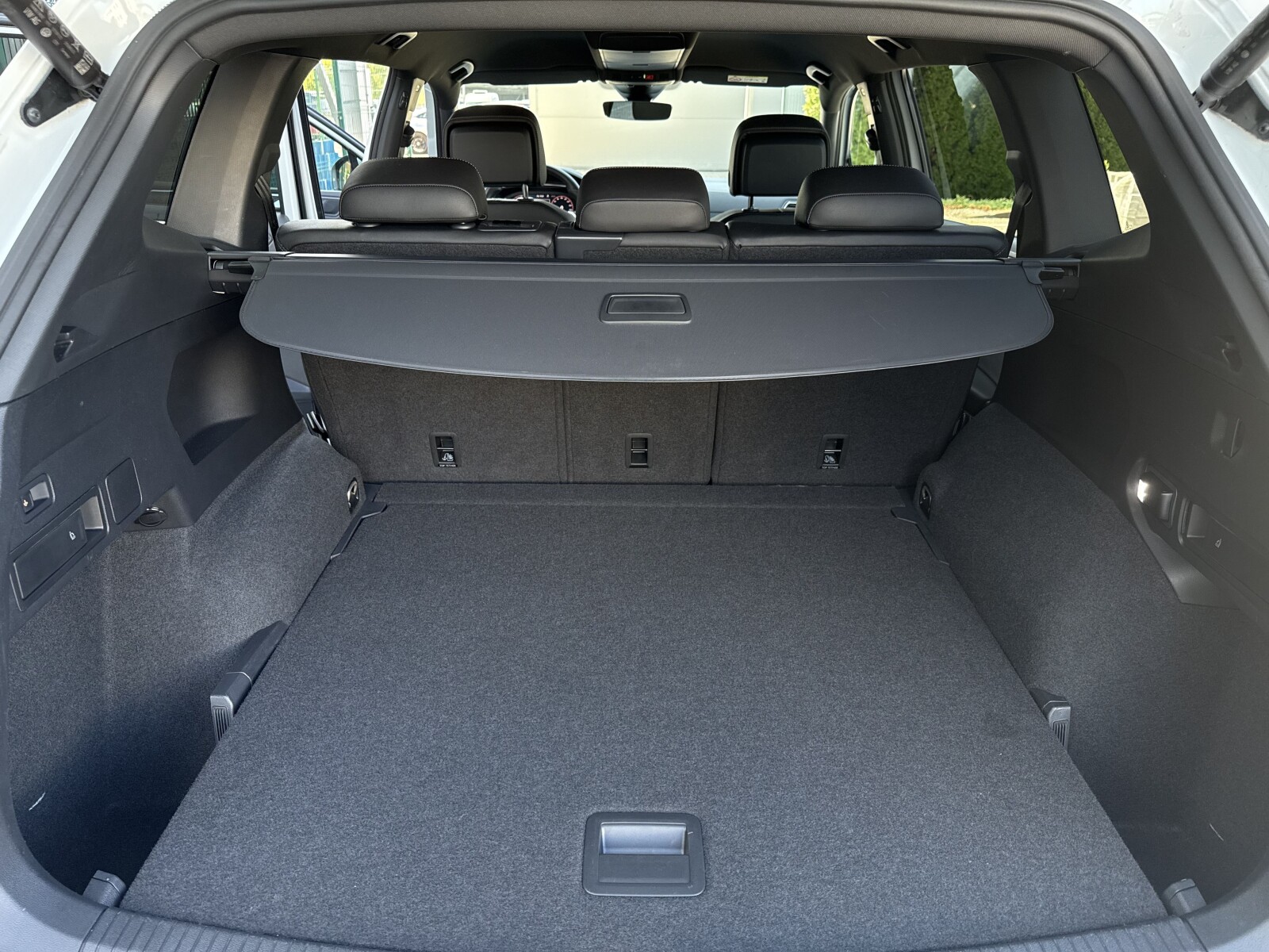 Volkswagen Tiguan Allspace - zdjęcie 29