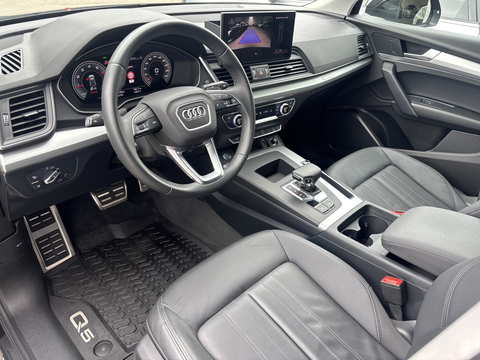 Audi Q5 - zdjęcie 17