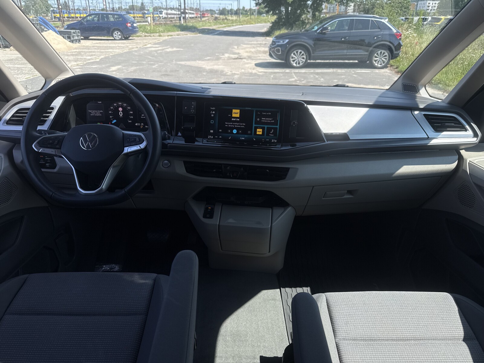 Volkswagen Multivan - zdjęcie 10