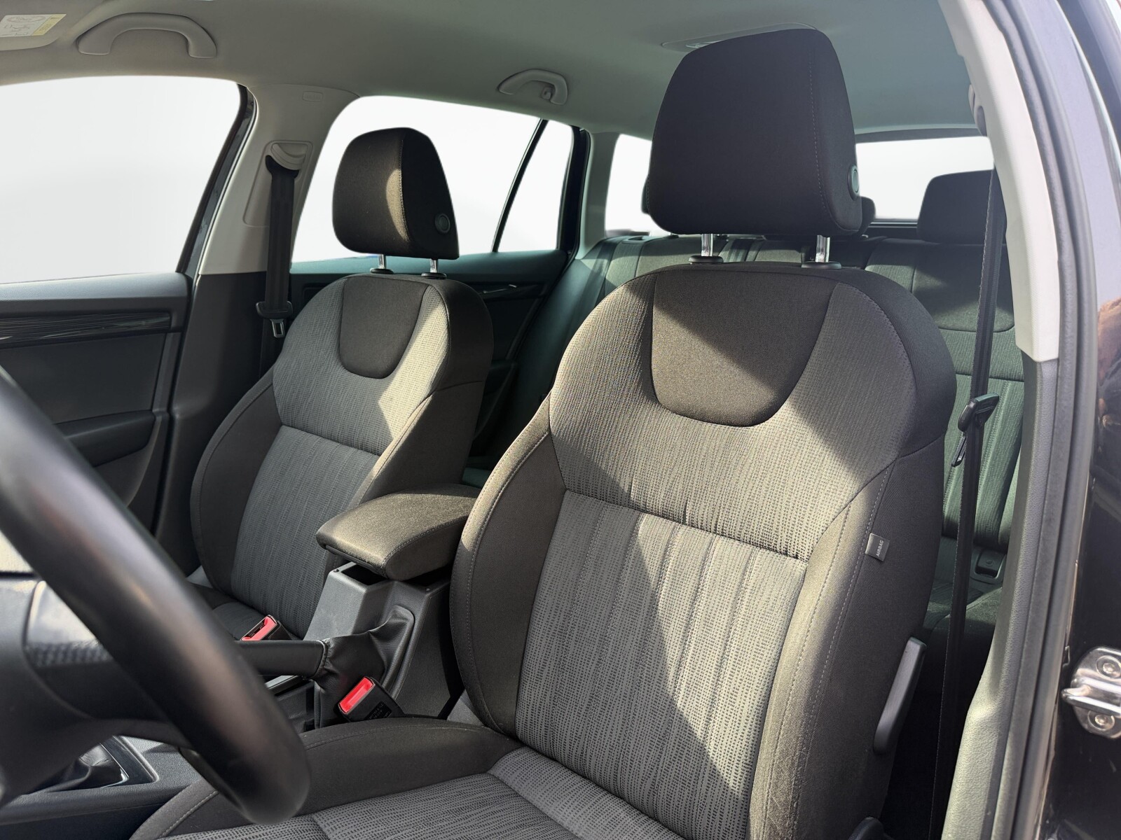 Škoda Octavia Combi - zdjęcie 12