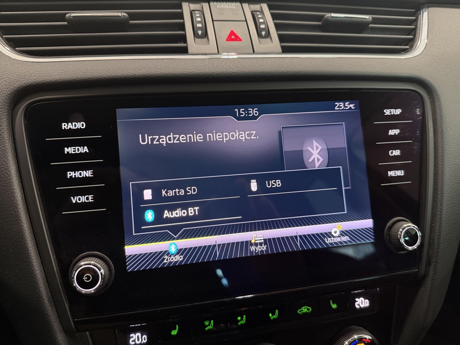Škoda Octavia Combi - zdjęcie 23