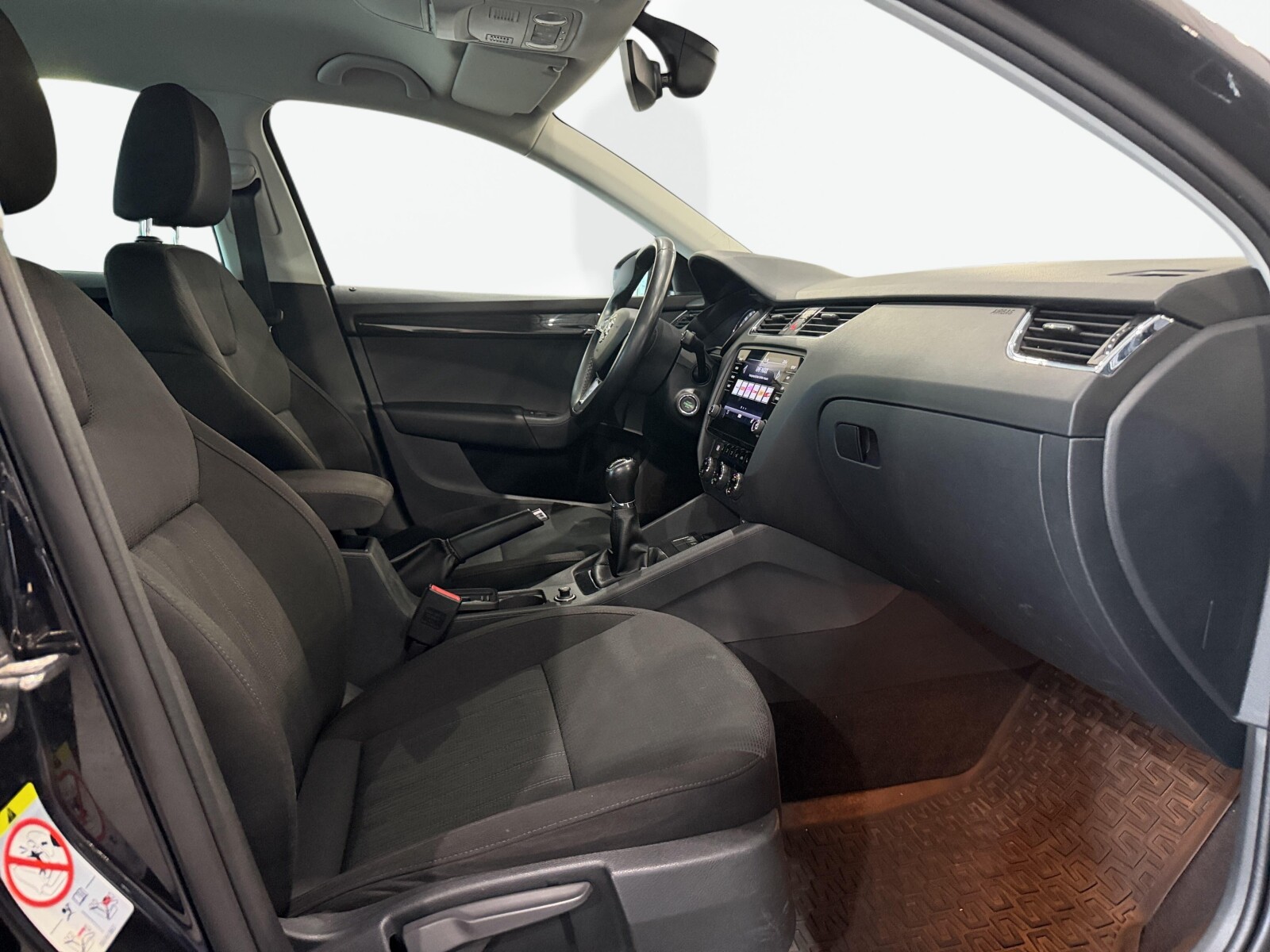 Škoda Octavia Combi - zdjęcie 33