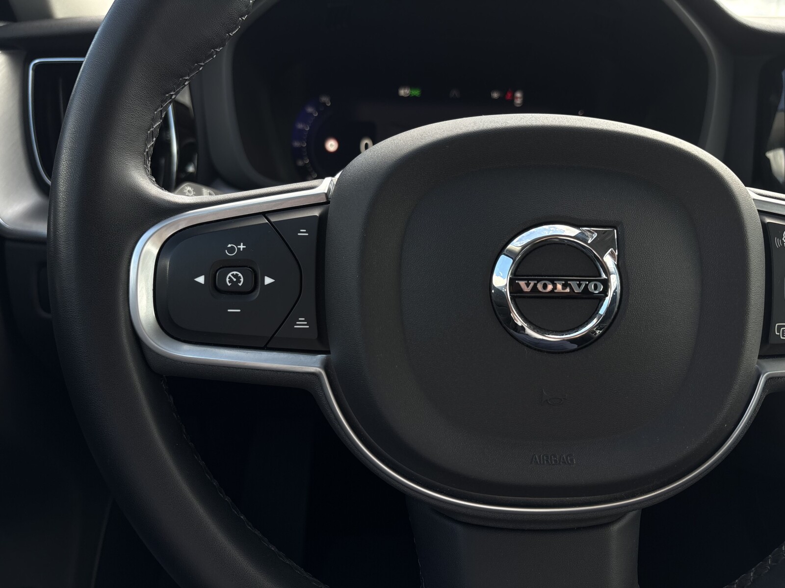 Volvo XC 60 - zdjęcie 17