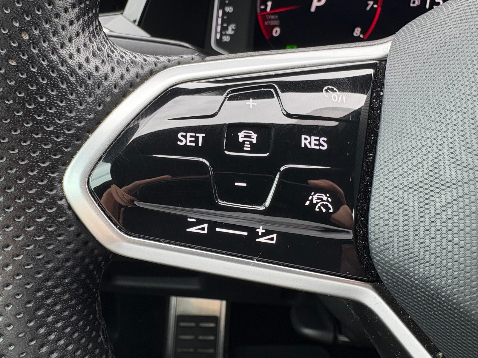 Volkswagen Arteon - zdjęcie 24