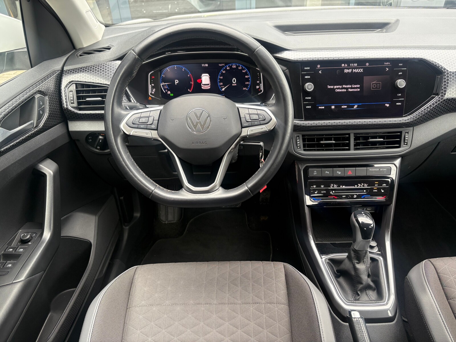 Volkswagen T-Cross - zdjęcie 10