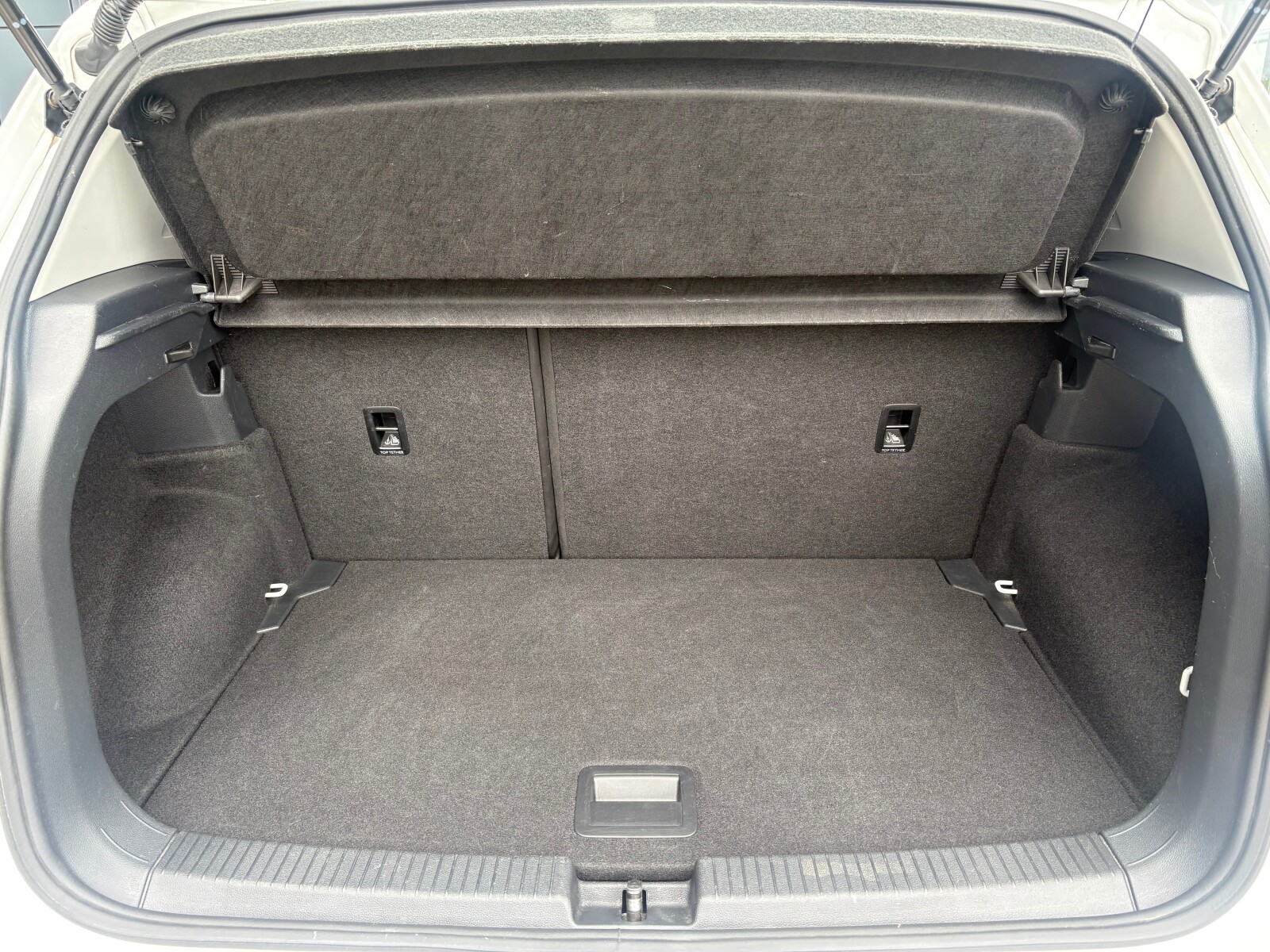 Volkswagen T-Cross - zdjęcie 17