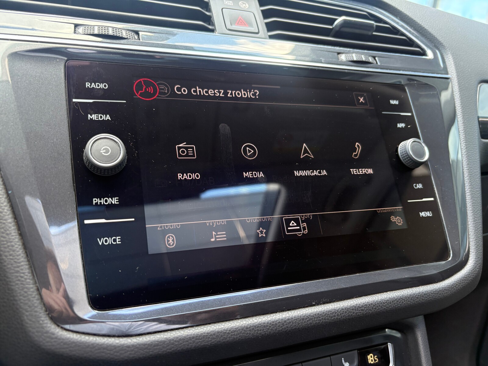 Volkswagen Tiguan Allspace - zdjęcie 36