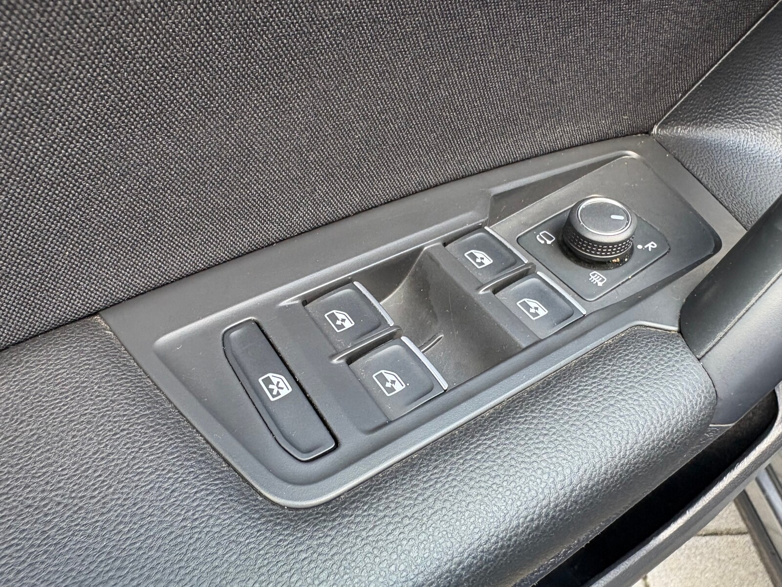 Volkswagen Tiguan Allspace - zdjęcie 23