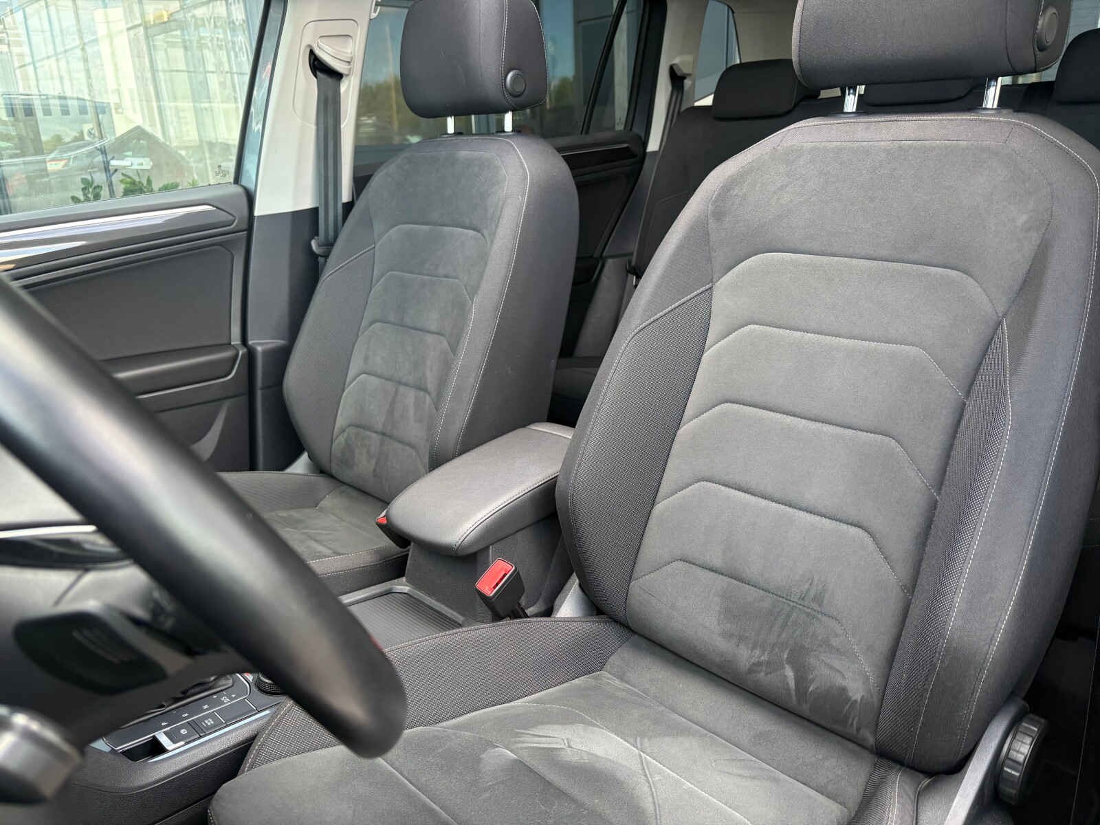 Volkswagen Tiguan Allspace - zdjęcie 12
