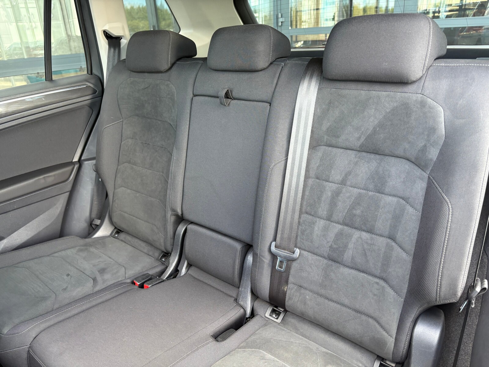 Volkswagen Tiguan Allspace - zdjęcie 13