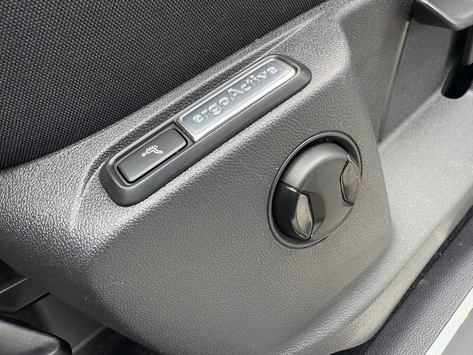 Volkswagen Tiguan Allspace - zdjęcie 24