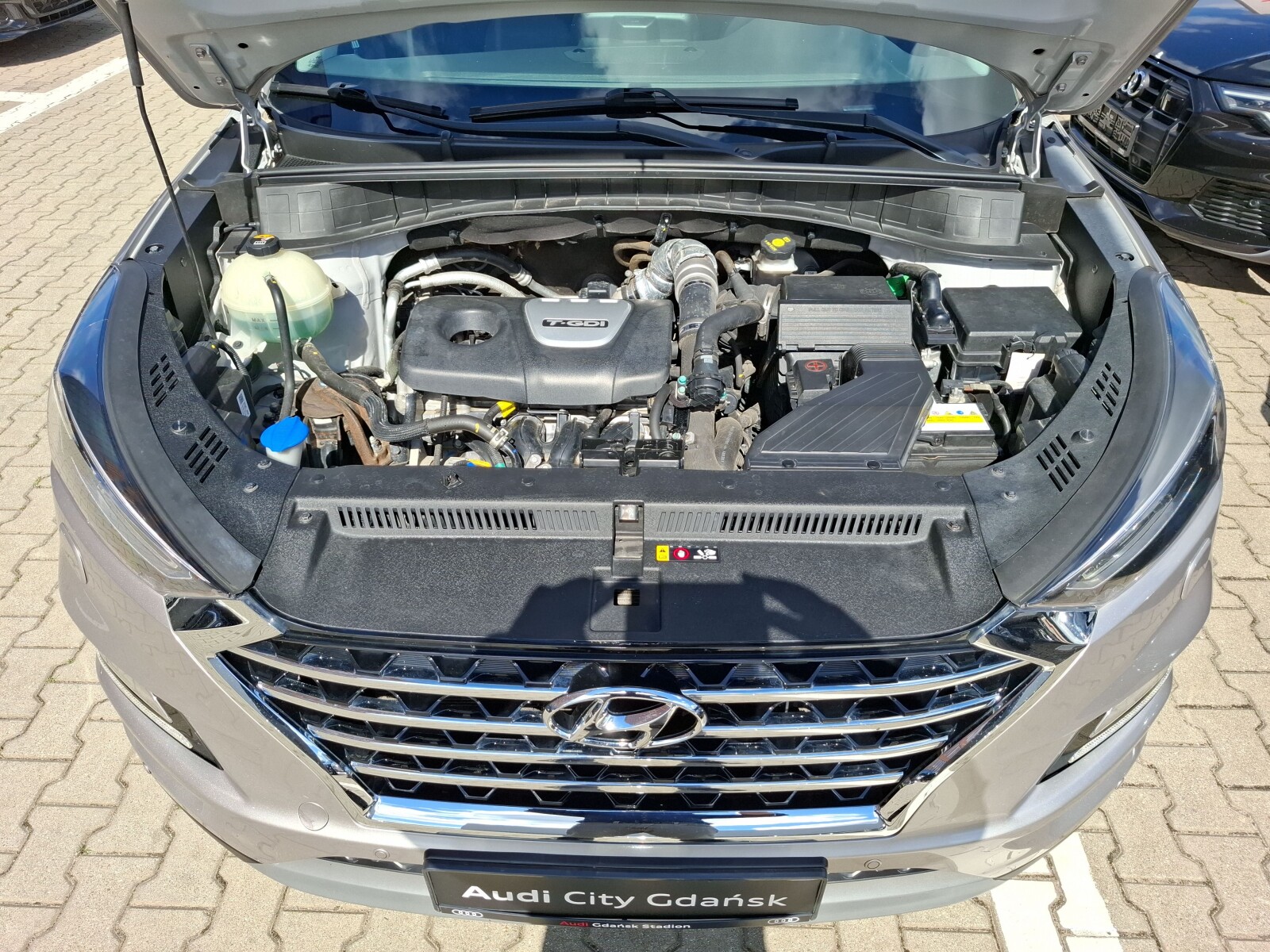 Hyundai Tucson - zdjęcie 11