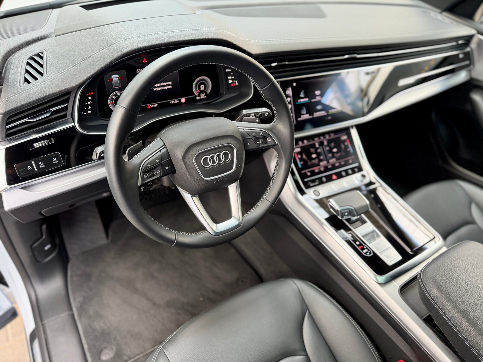 Audi Q8 - zdjęcie 21