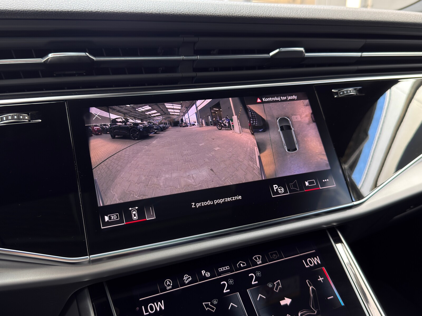 Audi Q8 - zdjęcie 37