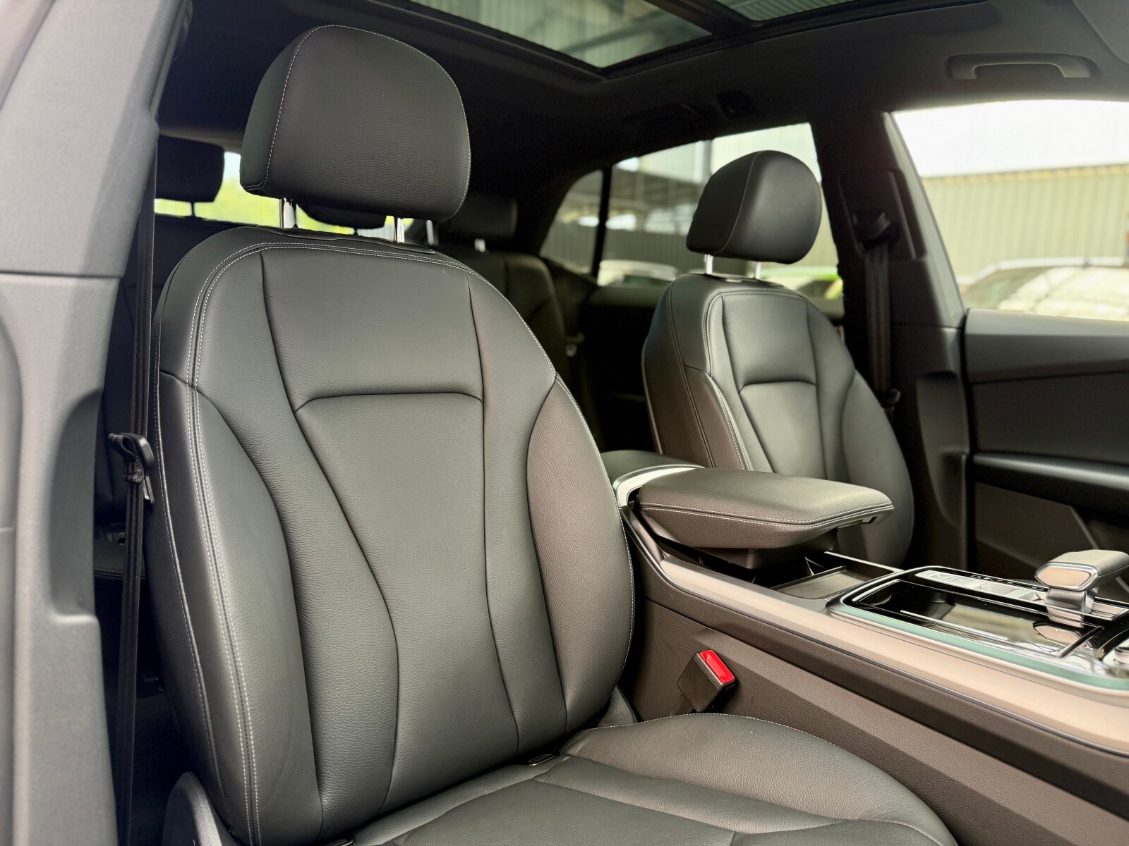 Audi Q8 - zdjęcie 23