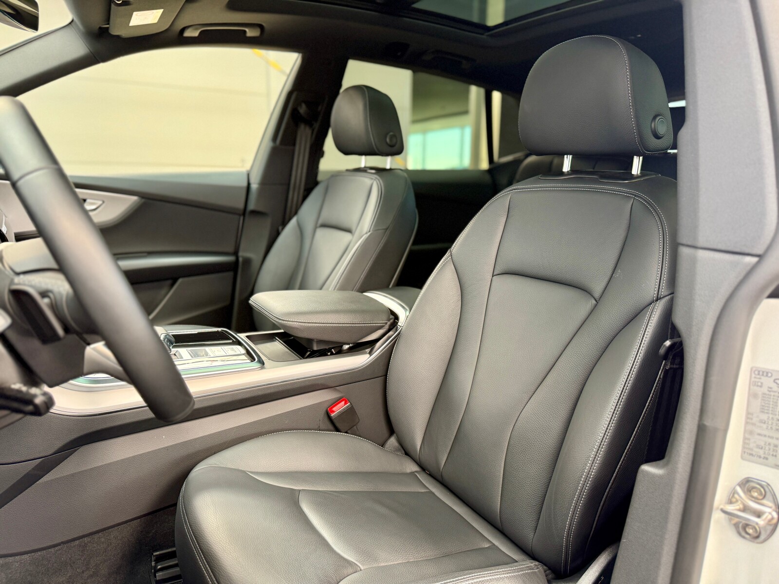 Audi Q8 - zdjęcie 22