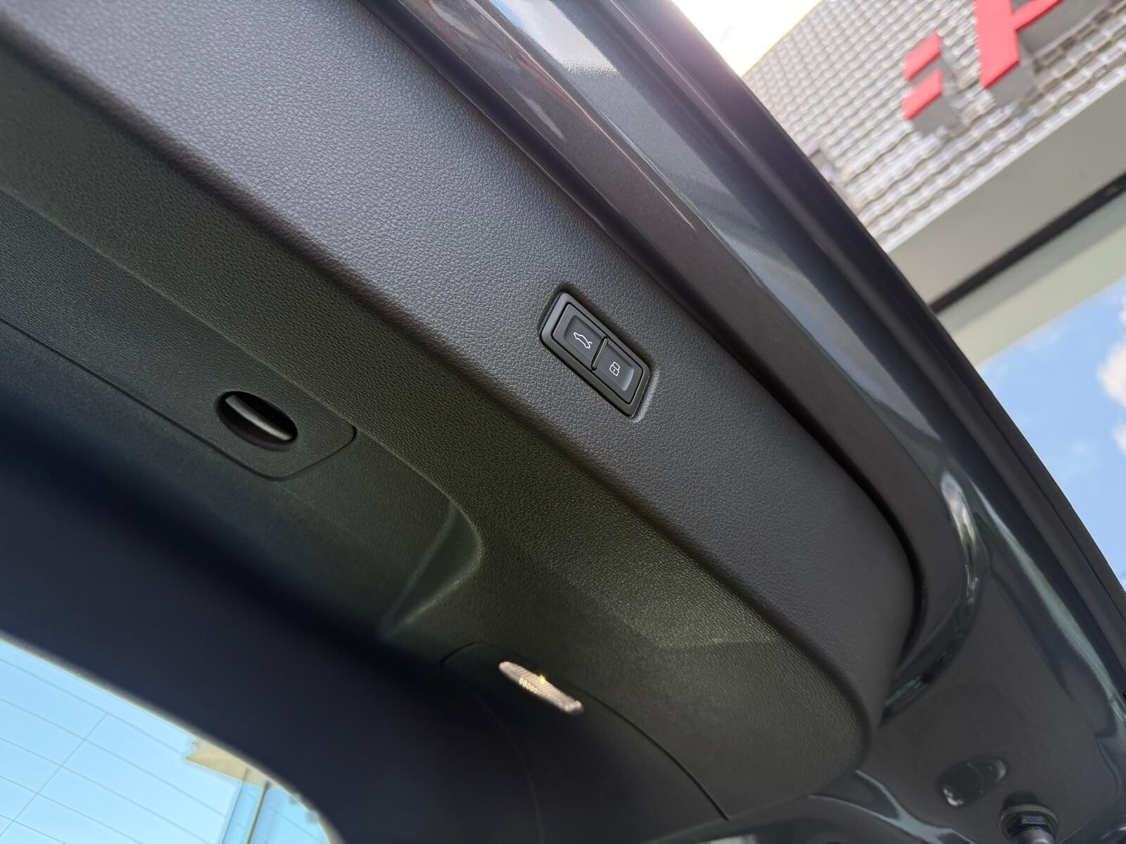 Audi Q5 Sportback TFSI e - zdjęcie 33
