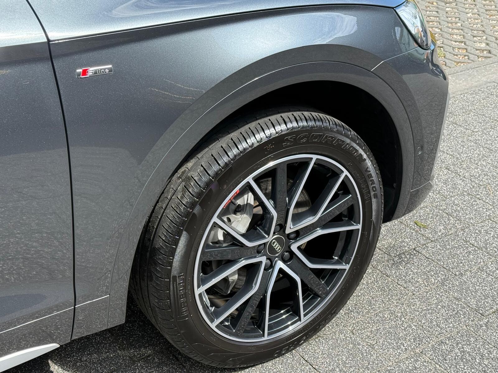 Audi Q5 Sportback TFSI e - zdjęcie 11