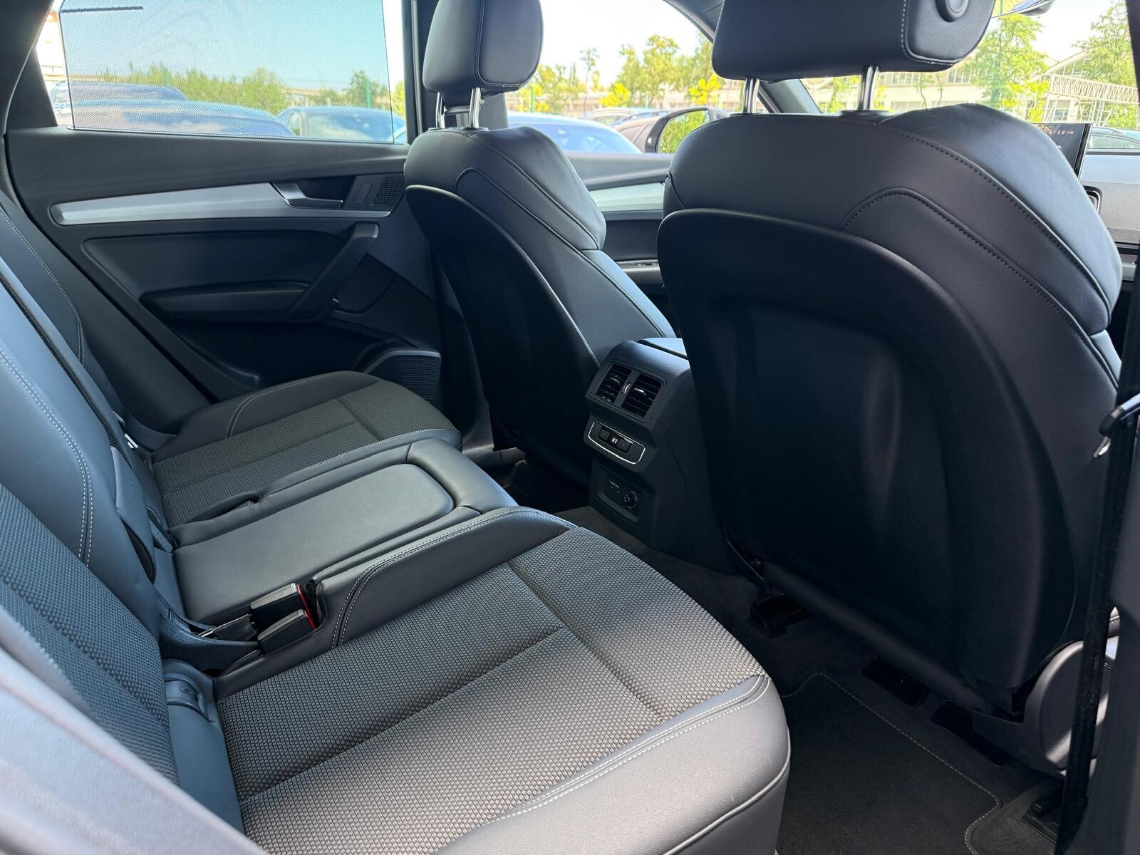 Audi Q5 Sportback TFSI e - zdjęcie 22