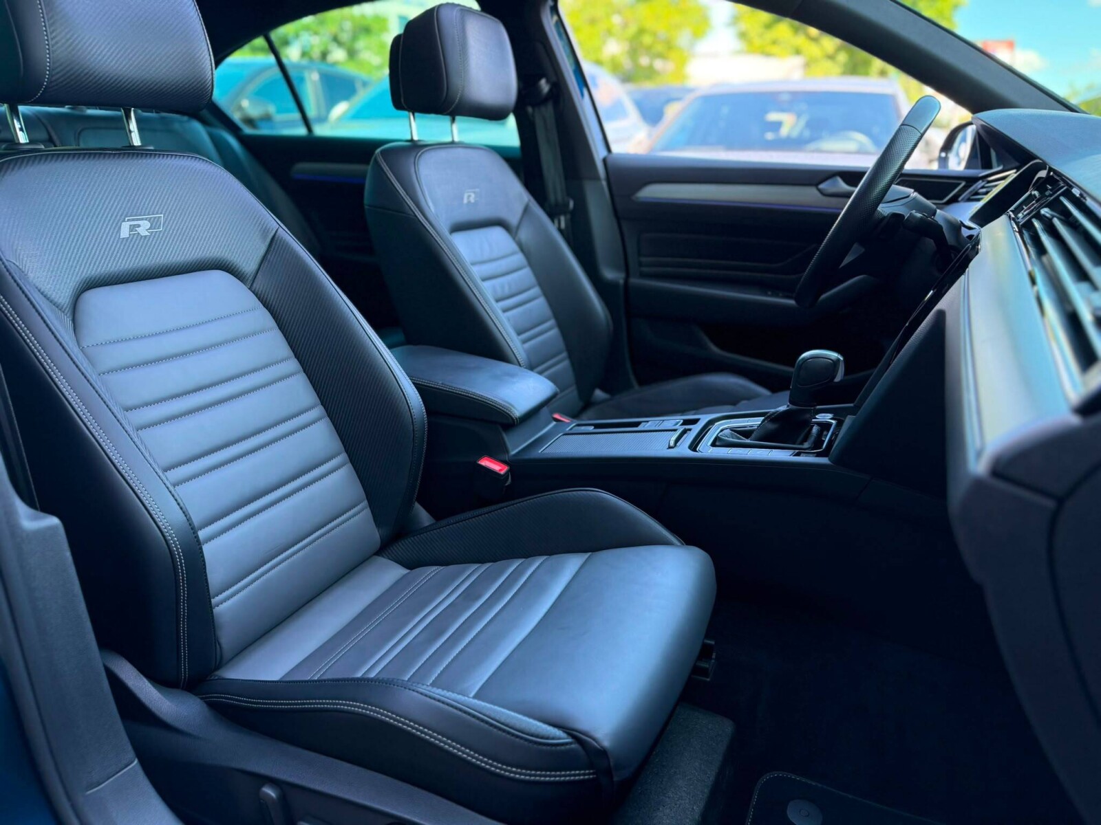 Volkswagen Passat - zdjęcie 19