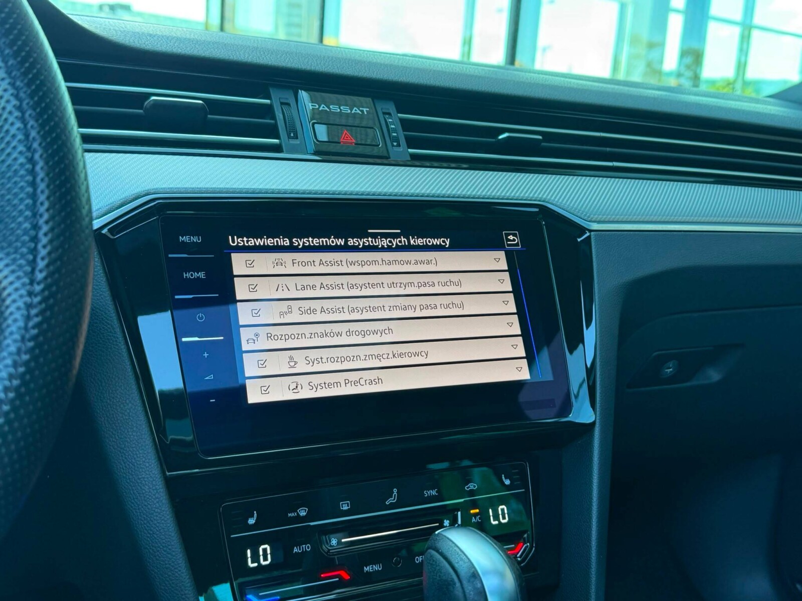 Volkswagen Passat - zdjęcie 10