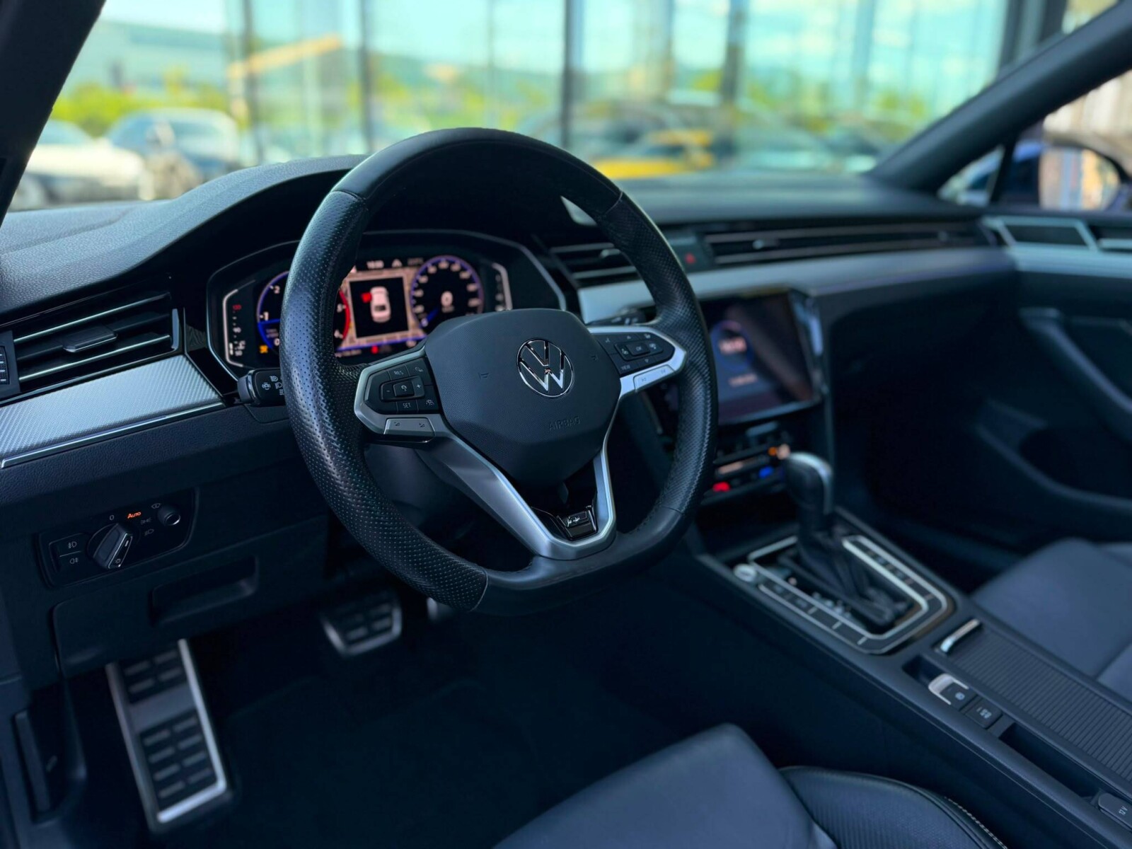 Volkswagen Passat - zdjęcie 29