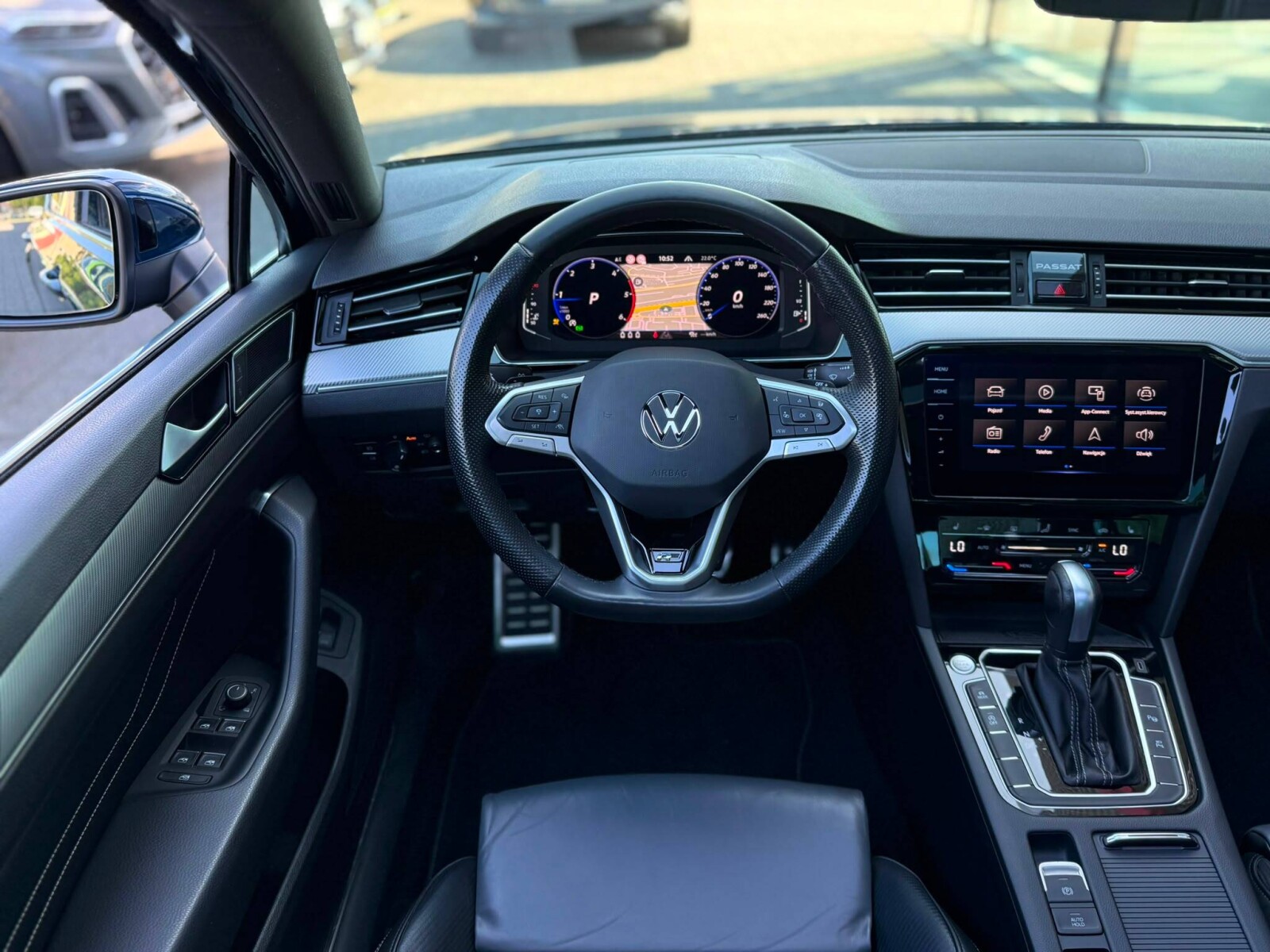 Volkswagen Passat - zdjęcie 16