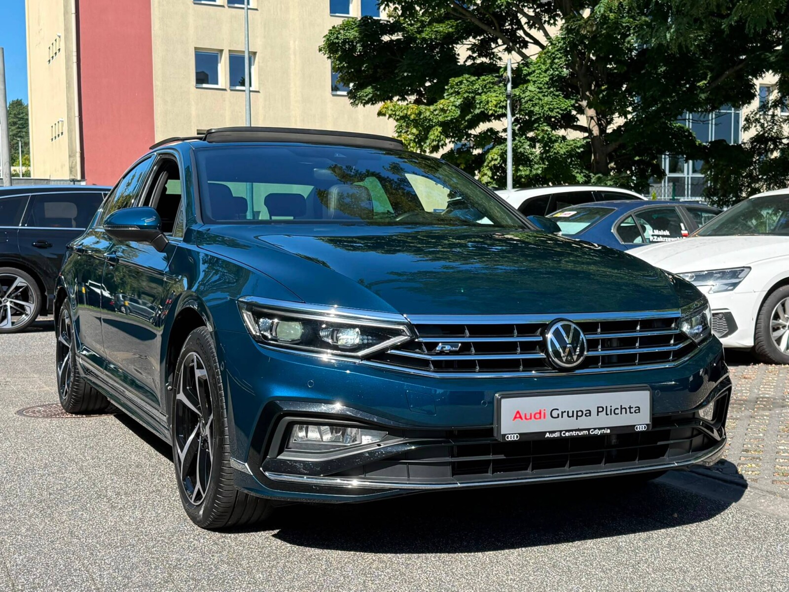 Volkswagen Passat - zdjęcie 32