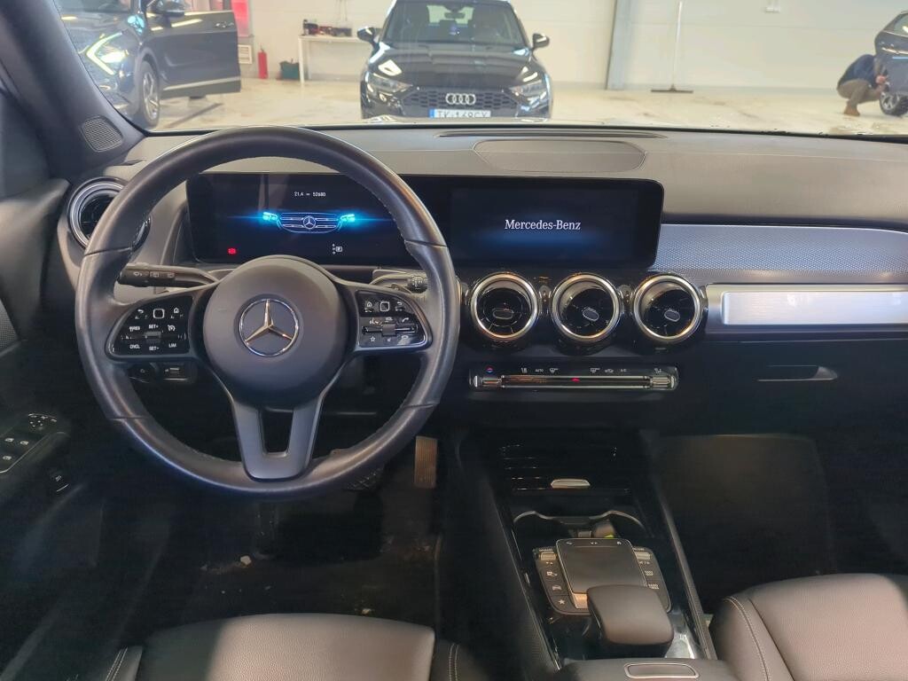 Mercedes-Benz GLB 200 - zdjęcie 7