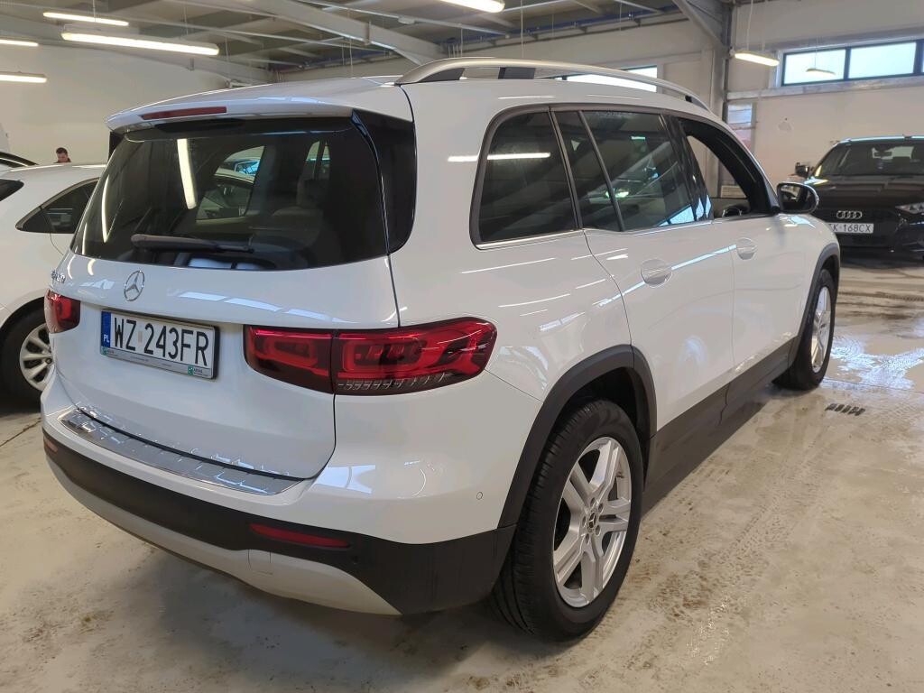 Mercedes-Benz GLB 200 - zdjęcie 3