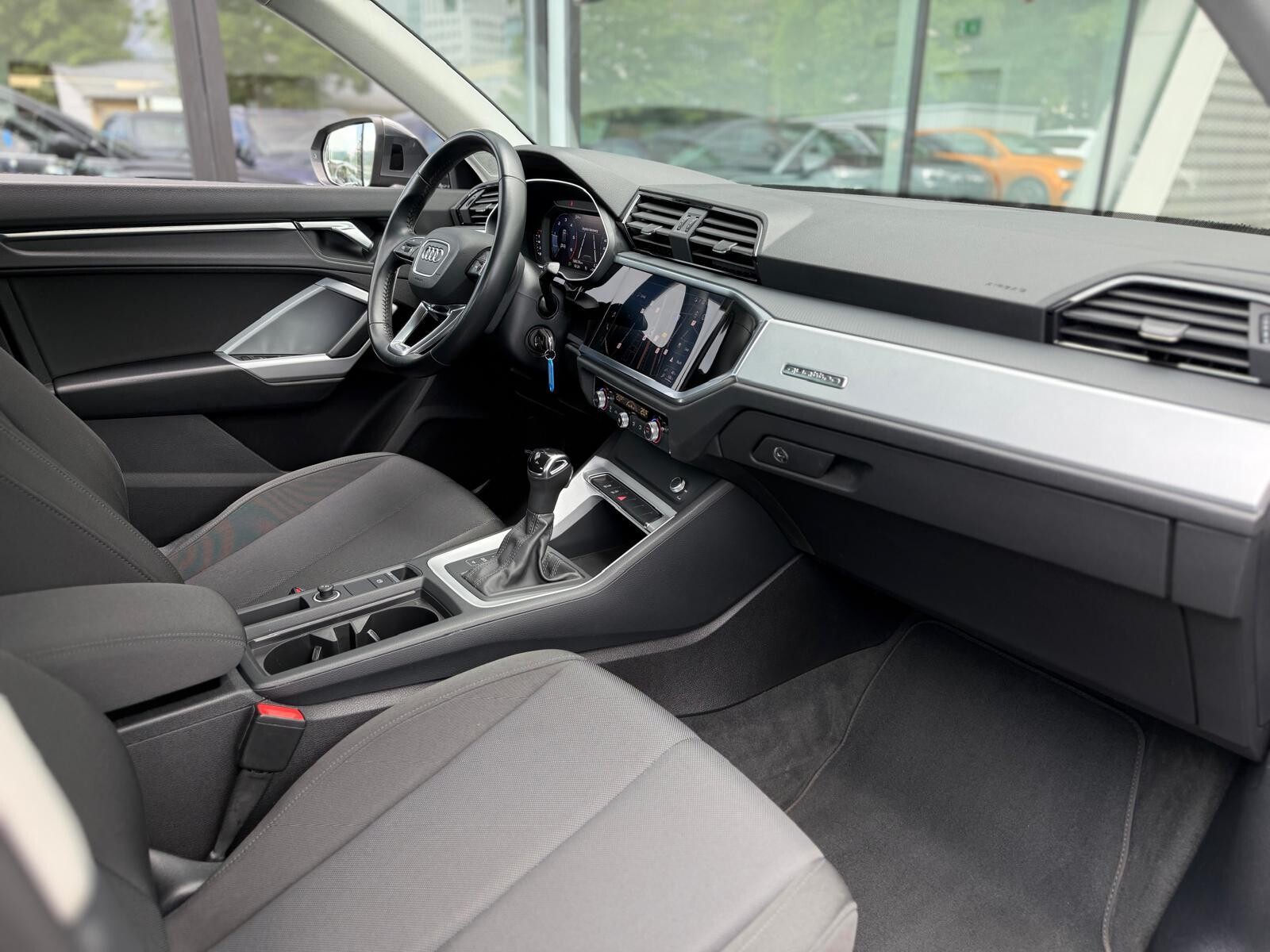Audi Q3 - zdjęcie 19