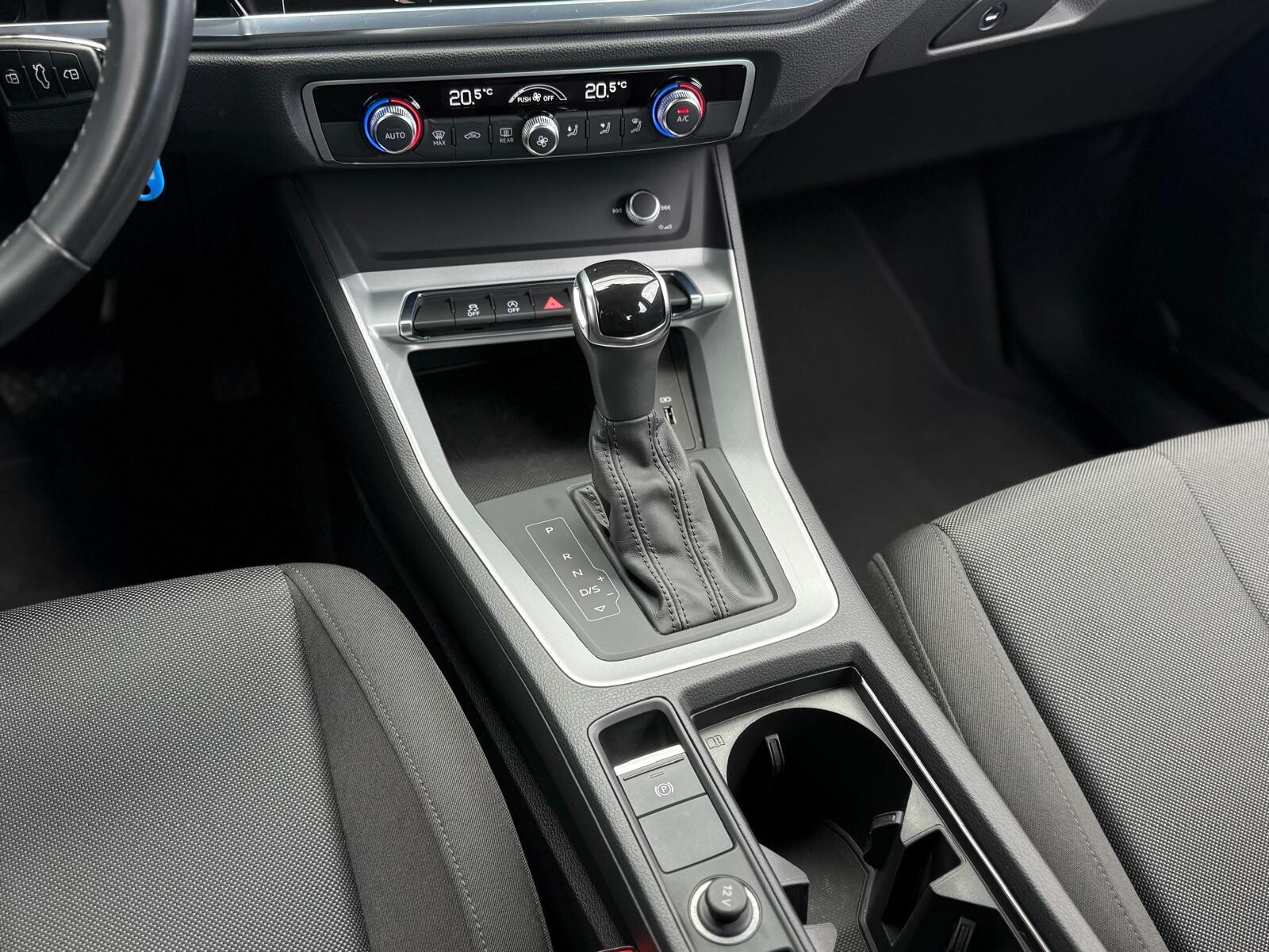Audi Q3 - zdjęcie 22
